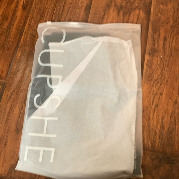 CUPSHE NWT leather look leggings. Size large - Picture 2 of 5